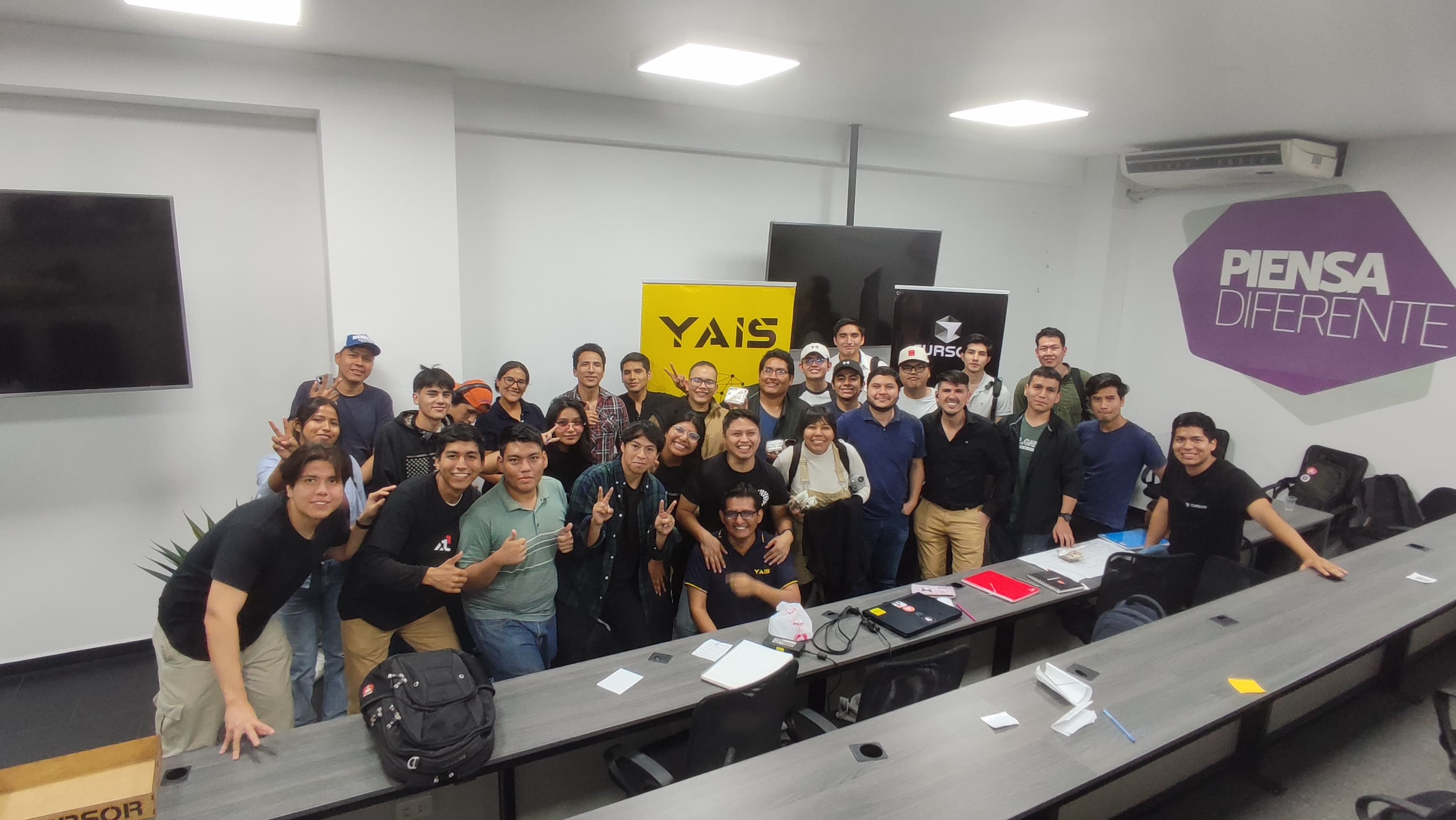 Comunidad Cursor Bolivia